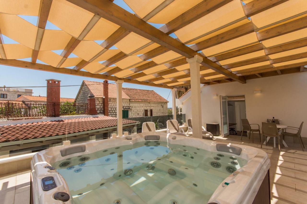 Villa Hurem Trogir Exterior foto